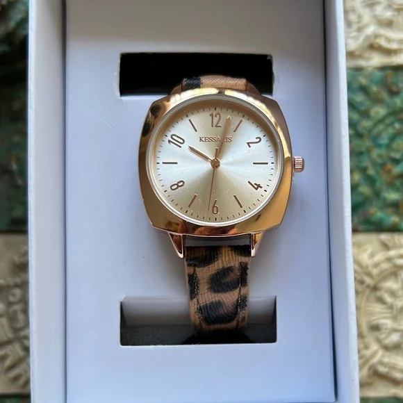 Kessaris analog watch rose gold-tone with faux leather leopard print band - Picture 1 of 5